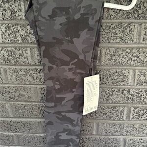 Lululemon Align Camo Tight 28 inch